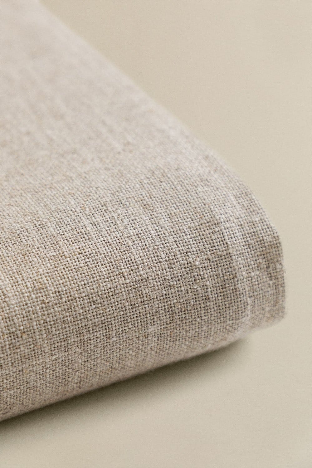 Descubre la elegancia del Mantel Moxi de Jameos Estudio: resistente, absorbente y perfecto para tus momentos especiales. ¡Transforma tu mesa con estilo!