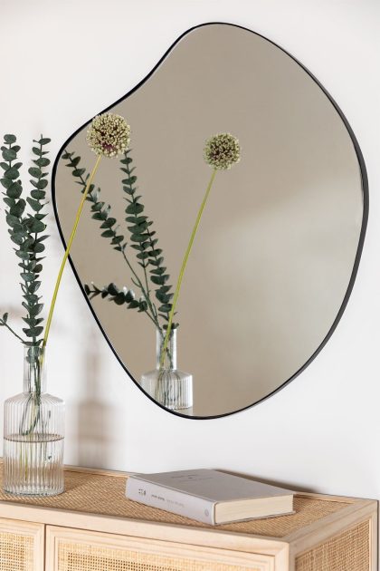 Espejo de Pared en Metal (67x60 cm): Elegancia y Estilo Industrial para tu Hogar