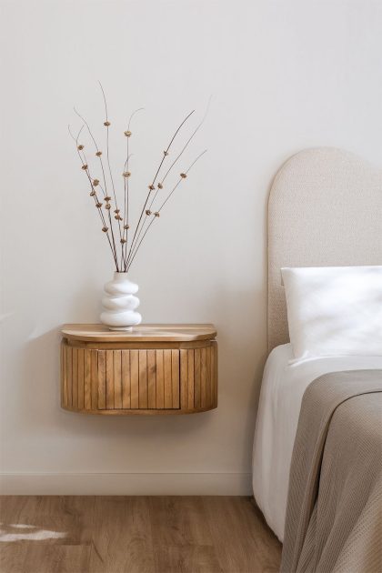 Descubre la distinción con la Mesita de Noche en Madera de Mango Aldara.