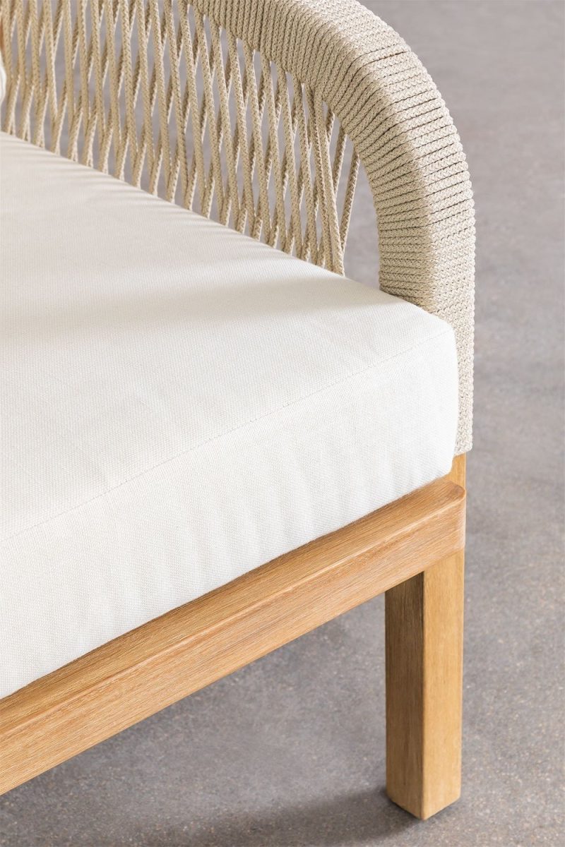 Experimenta el confort exterior con nuestro Sillón de Jardín en Madera de Acacia Nook. Elegancia duradera para tu espacio al aire libre. ¡Descúbrelo en Jameos Estudio!