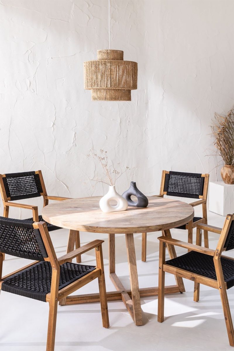 Descubre la Silla de Comedor Vortex: elegancia en madera de acacia con diseño único. Combina estilo y comodidad en tu hogar con Jameos Estudio.