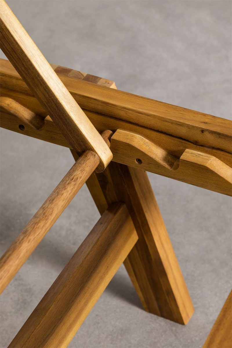 Descubre la elegancia de la Tumbona Kryos en Madera de Acacia. Perfecta para exteriores, resistente y con diseño sofisticado. ¡Relájate con estilo!