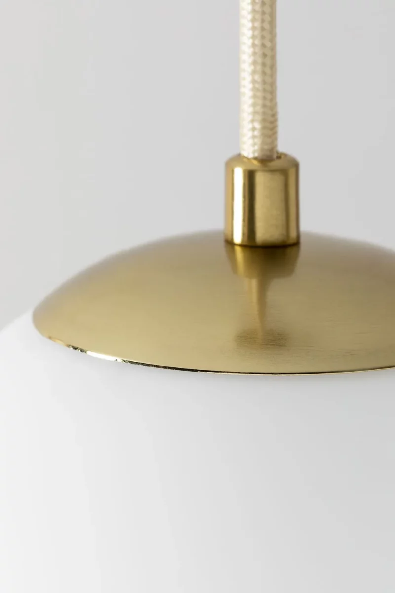 lámpara de techo dorada con bola de cristal tienda online Jameos Estudio
